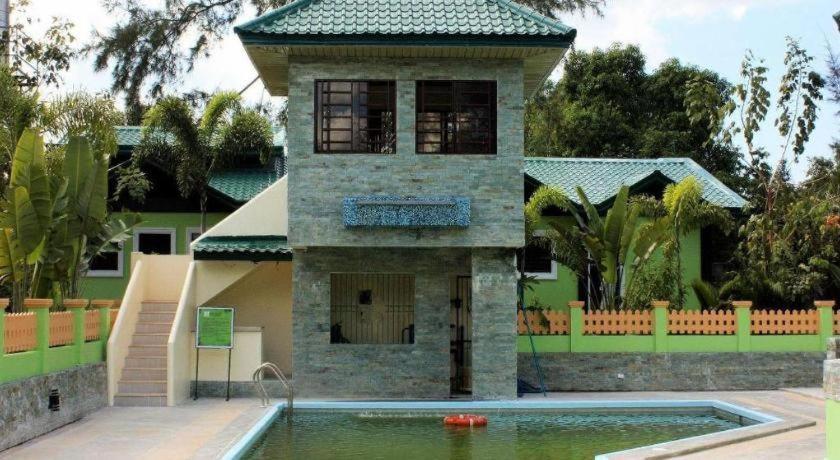 Dureme Mansion Hotel And Resort Castillejos Exterior foto